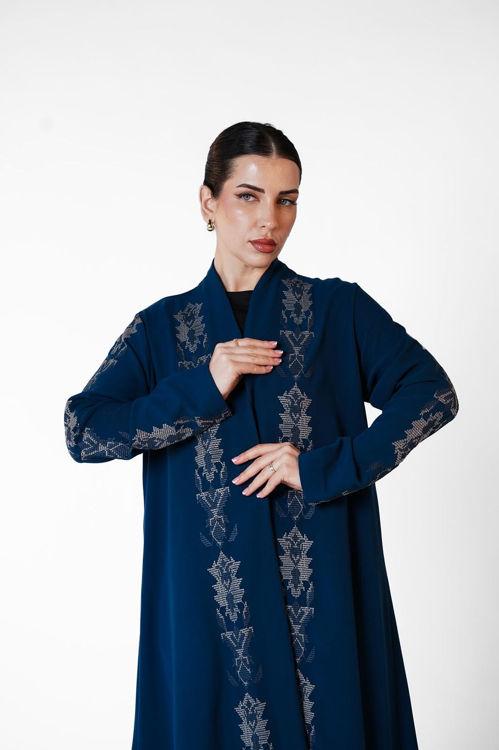 Ilariya 142