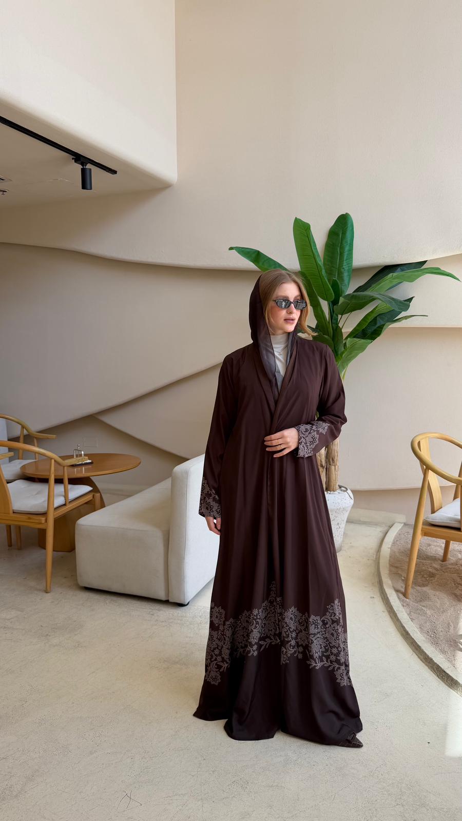 Ilariya 208